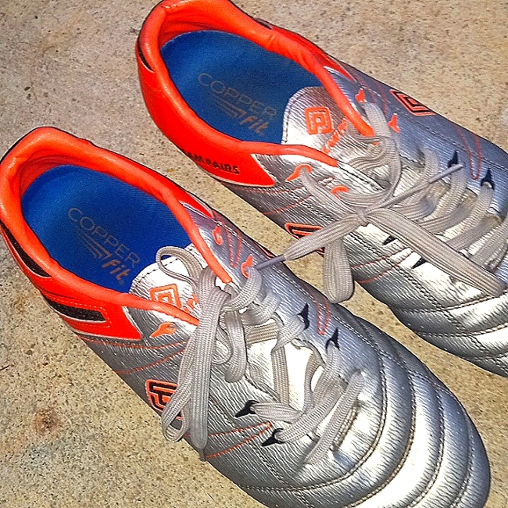 Soccer cleats